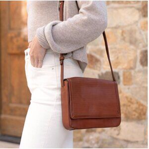 Nisolo Clara Crossbody in Woven Brandy